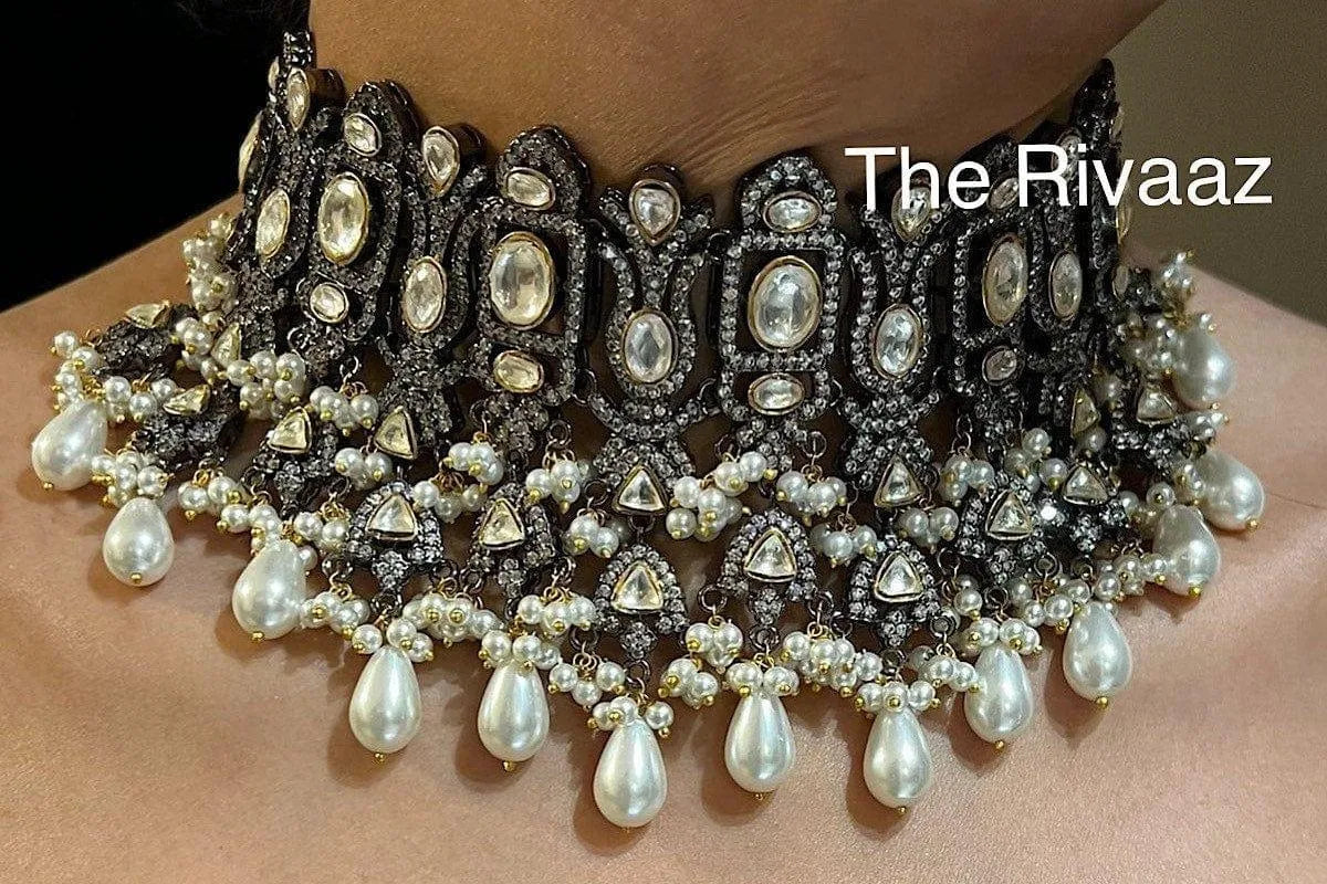 GlambyRivaaz Necklaces Victorian Choker Necklace