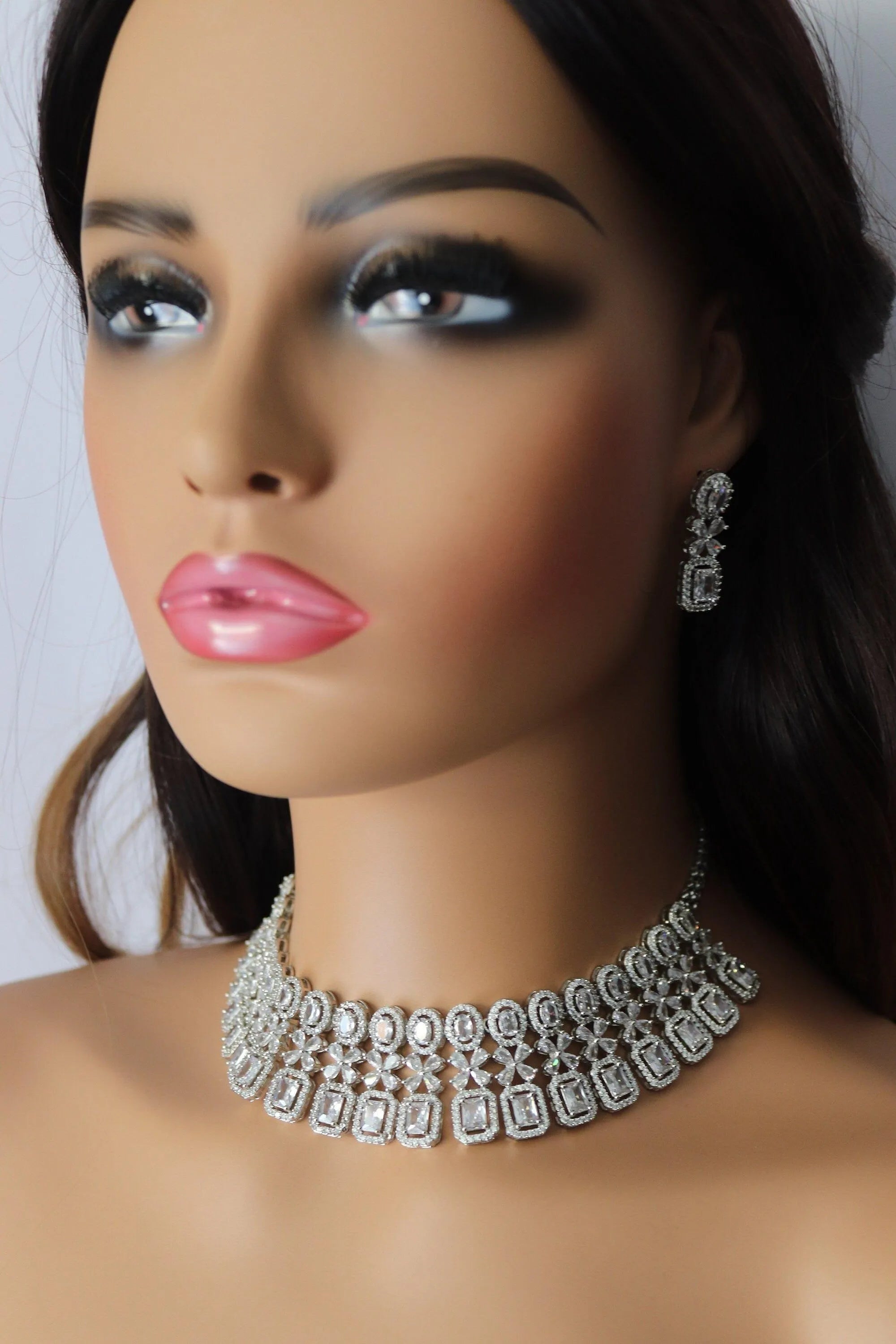 GlambyRivaaz Necklaces White Diamond Choker Necklace