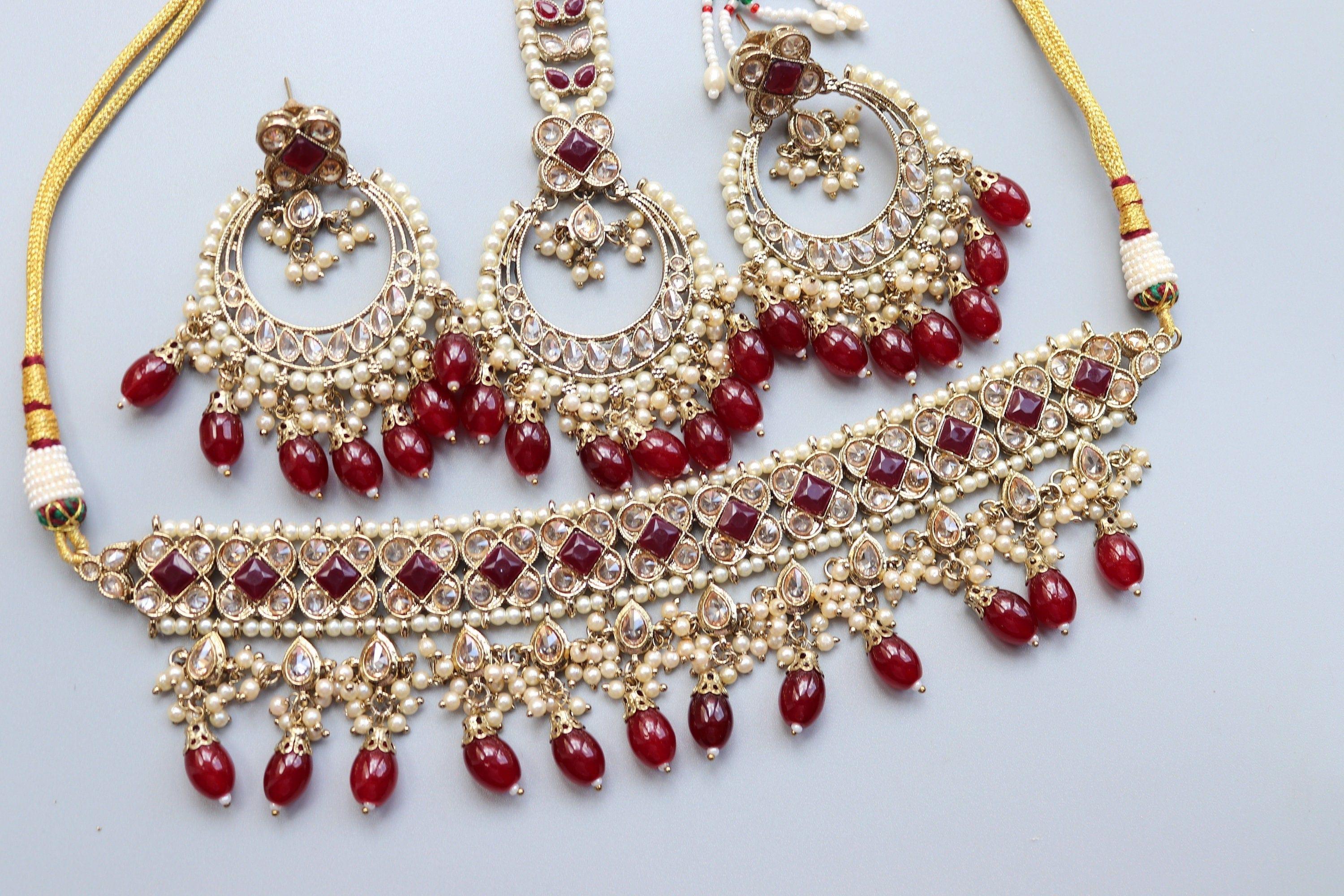GlambyRivaaz Necklaces Ziva Maroon Polki Choker Set