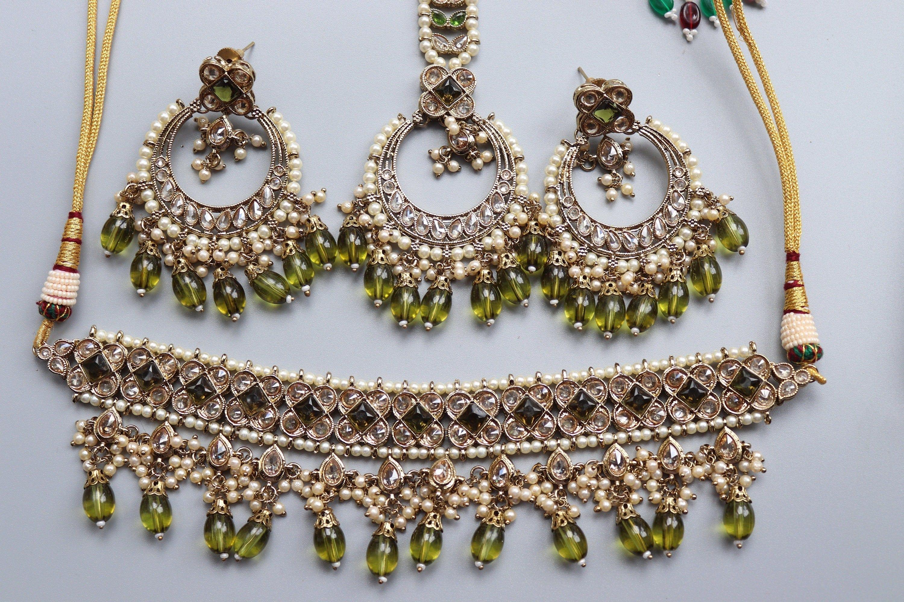 GlambyRivaaz Necklaces Ziva Peridot Green Polki Choker Set With Earrings