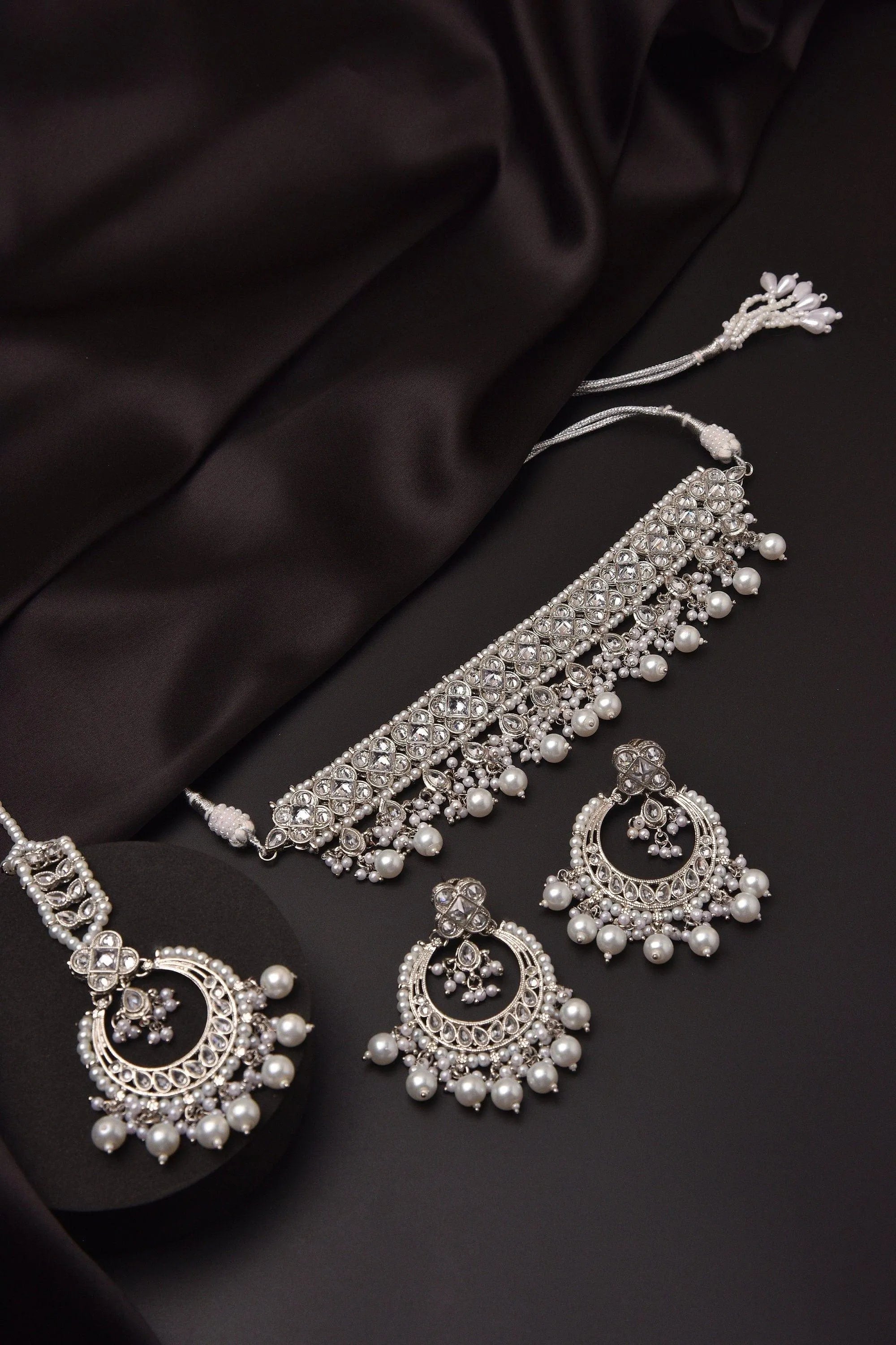 GlambyRivaaz Necklaces Ziva Silver Polki Choker