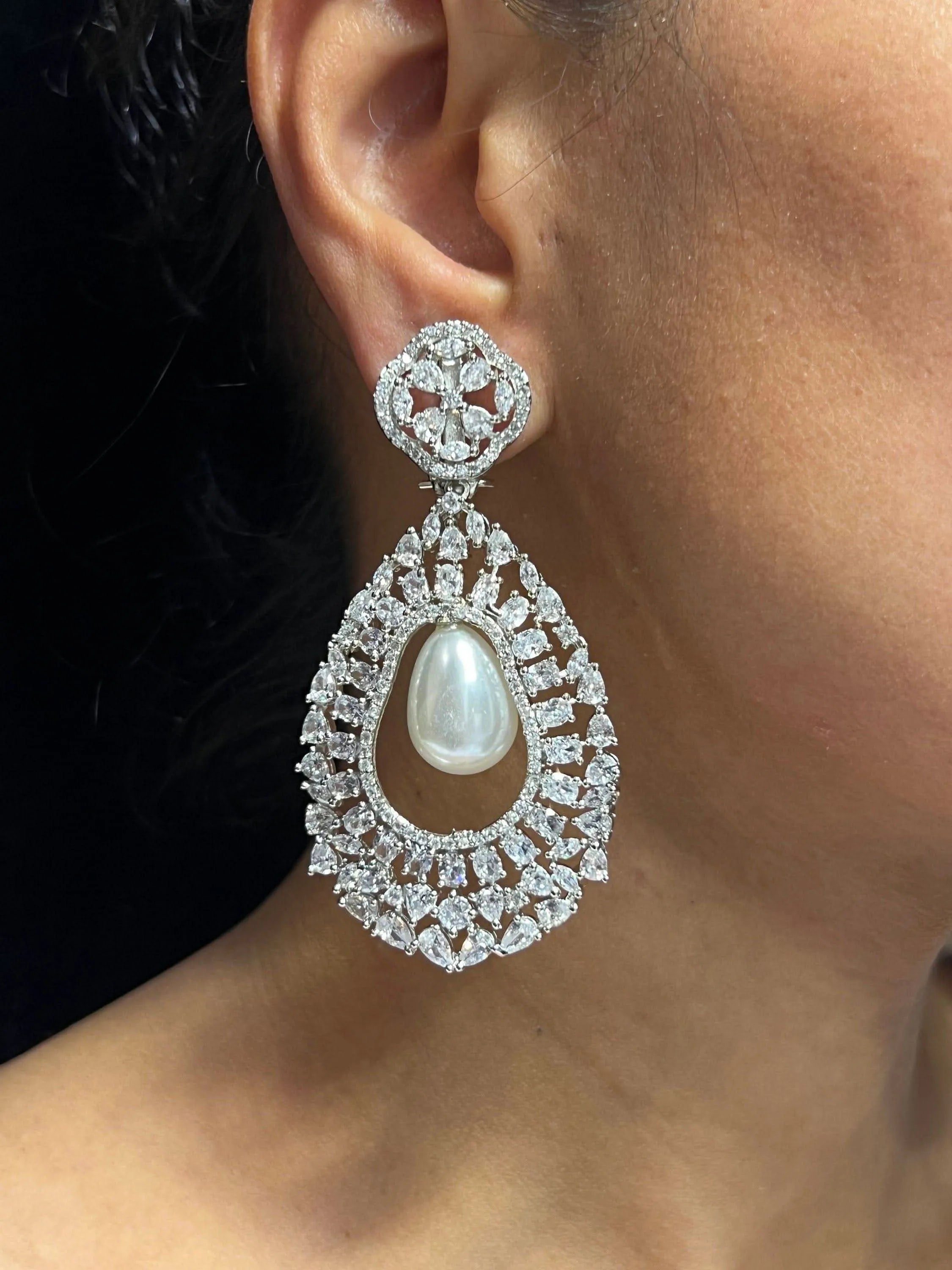 GlambyRivaaz Zara Earring