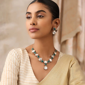 Harita Emerald Kundan Necklace Set with Earrings