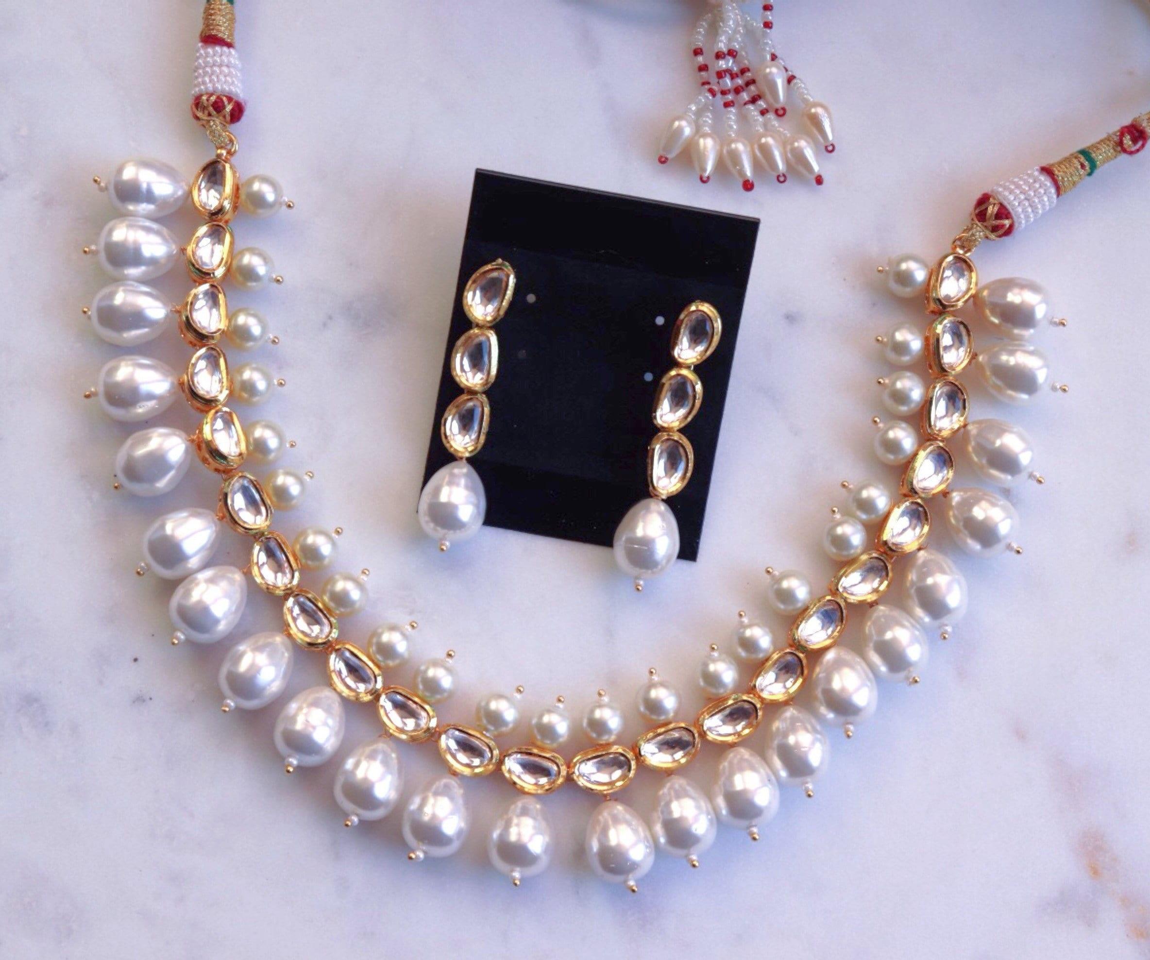 Pearl Kundan Necklace / Indian Jewelry / Indian Necklace/ Kundan Jewelry / Indian Jewelry/ Delicate Gold Necklace/ Pakistani Jewelry