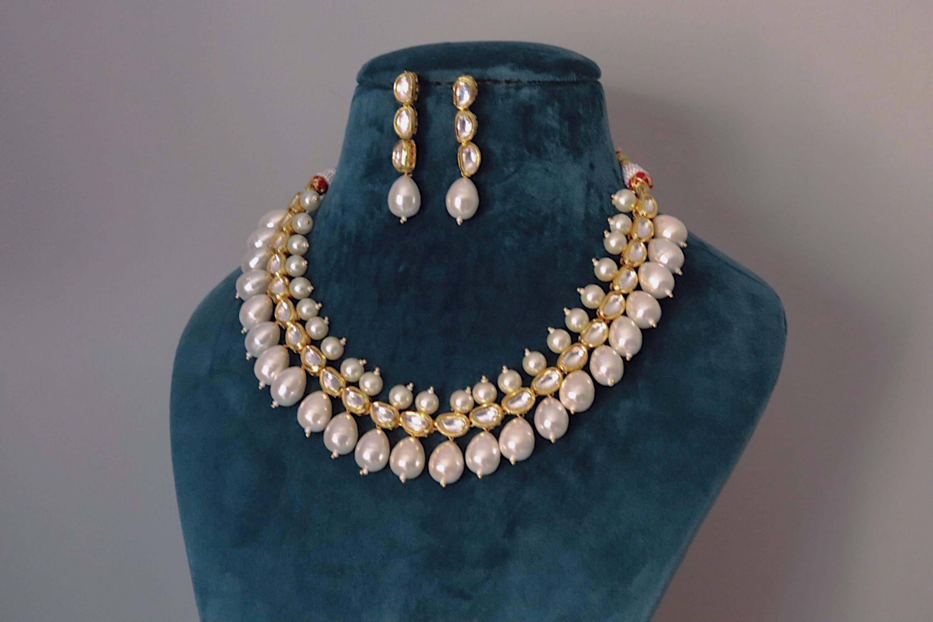 Pearl Kundan Necklace / Indian Jewelry / Indian Necklace/ Kundan Jewelry / Indian Jewelry/ Delicate Gold Necklace/ Pakistani Jewelry