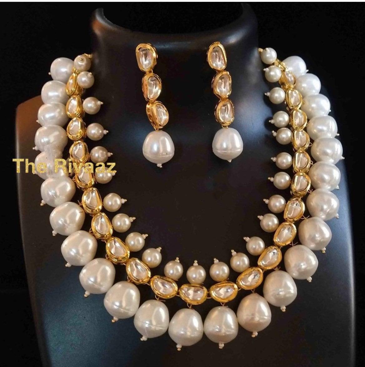 Pearl Kundan Necklace / Indian Jewelry / Indian Necklace/ Kundan Jewelry / Indian Jewelry/ Delicate Gold Necklace/ Pakistani Jewelry