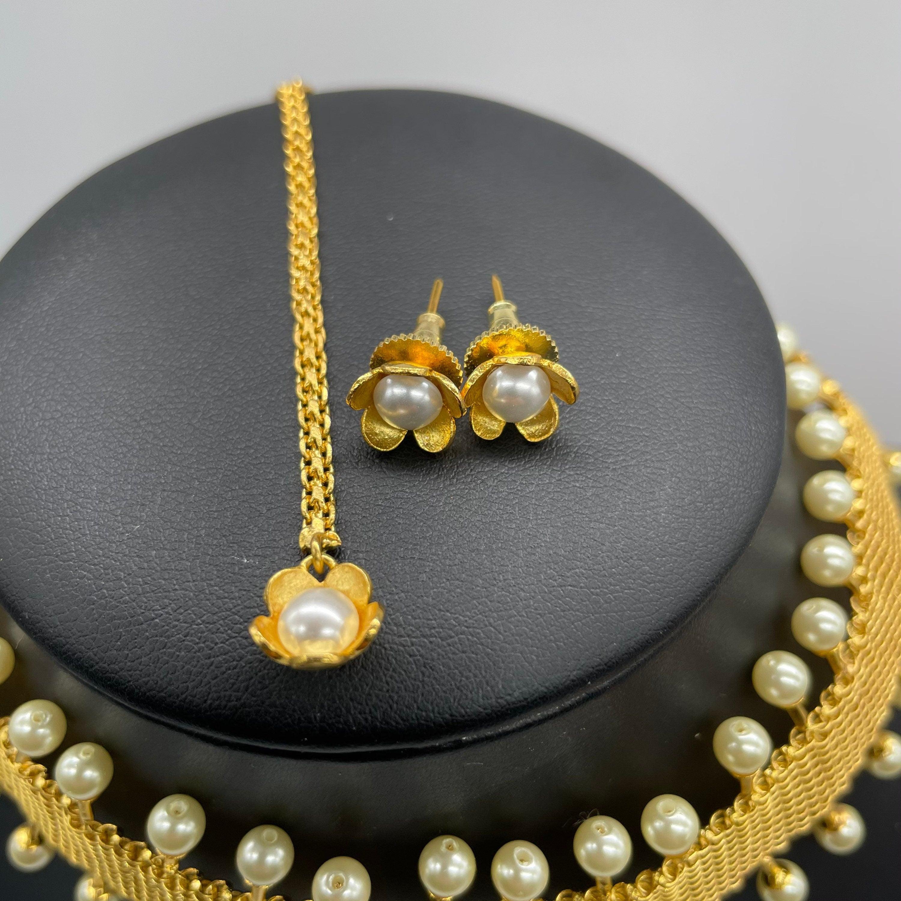 Gold Choker/ Indian Jewelry/ Necklace/ Emerald Indian Choker/ Indian Necklace/Bollywood Jewelry/