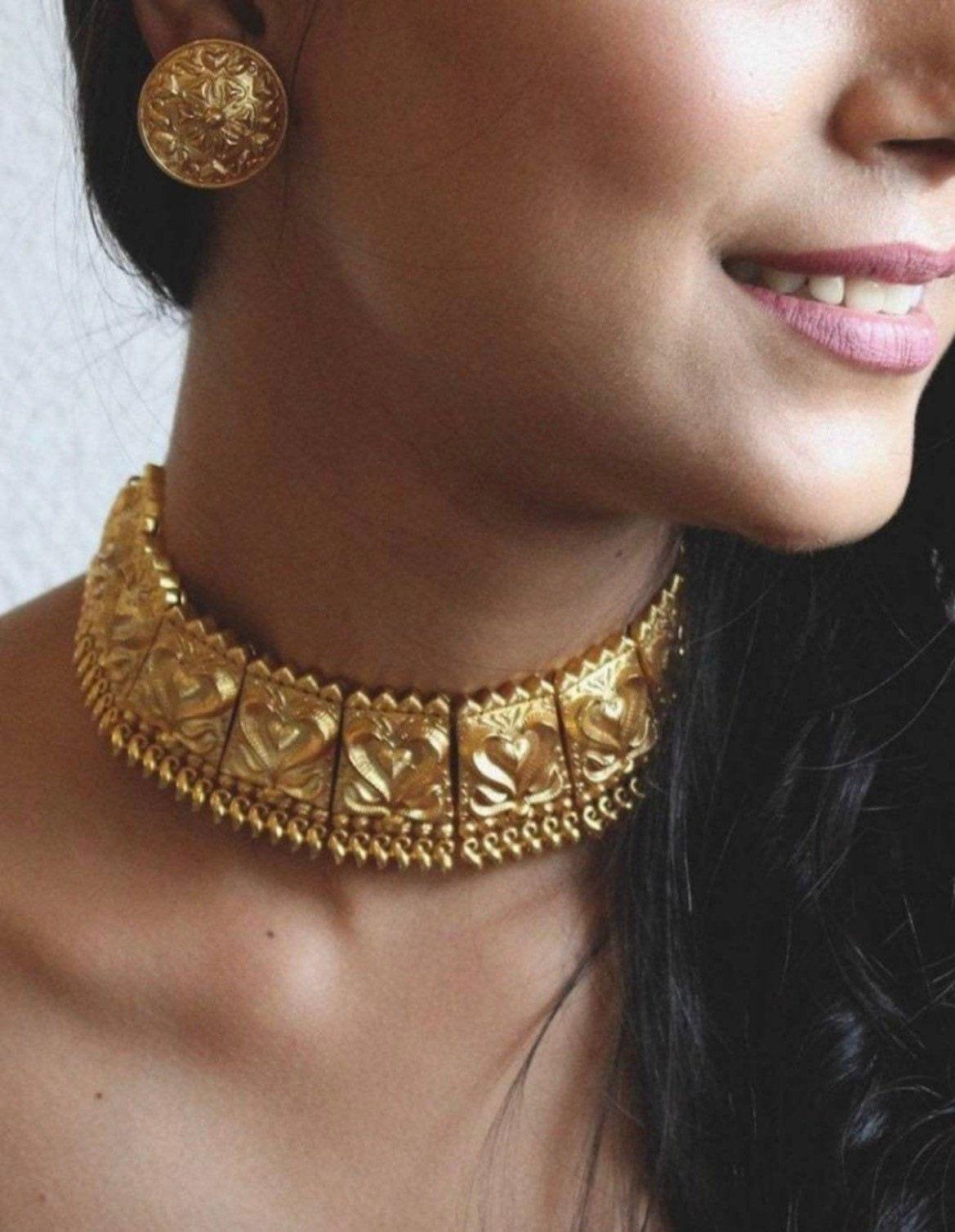 Deepika Gold Choker/ Indian Jewelry / Indian Choker / Indian Necklace/ Pakistani Jewelry/ Punjabi Jewelry