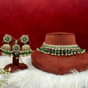 Green Gold Polki Choker with chaandbali and tikka /Antique Gold Choker/Indian Choker Necklace/ Pakistani jewelry/ Indian jewelry