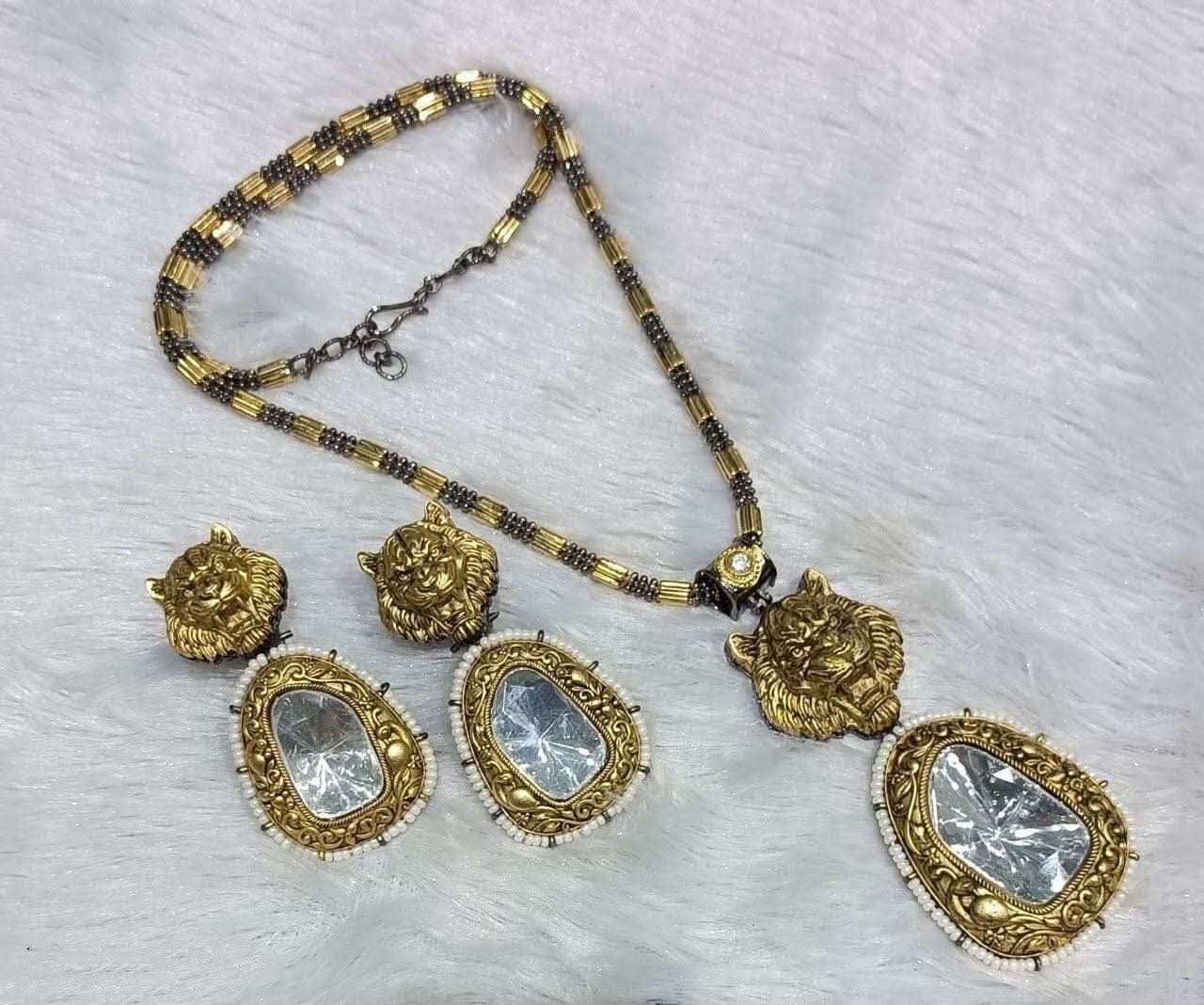 Sabhyasachi inspired Jaguar Kundan Pendant With Earrings Indian Jewelry Bollywood Indian Necklace Sabyasachi Necklace Statement Jewelry
