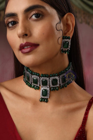 Deepika Padukone Choker/ Indian Jewelry/ Necklace/ Emerald Indian Choker/ Indian Necklace/Bollywood Jewelry/