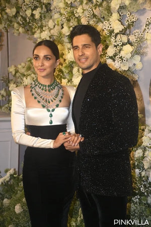Kiara Advani Bridal Set Emerald CZ Necklace Indian Bridal Jewelry Indian Jewelry Emerald Diamond Necklace American Diamond Necklace Set CZ