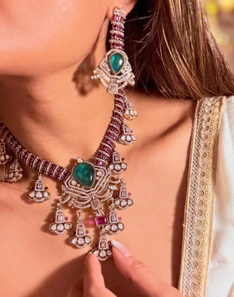 Ira Emerald Royale Heritage Necklace Set