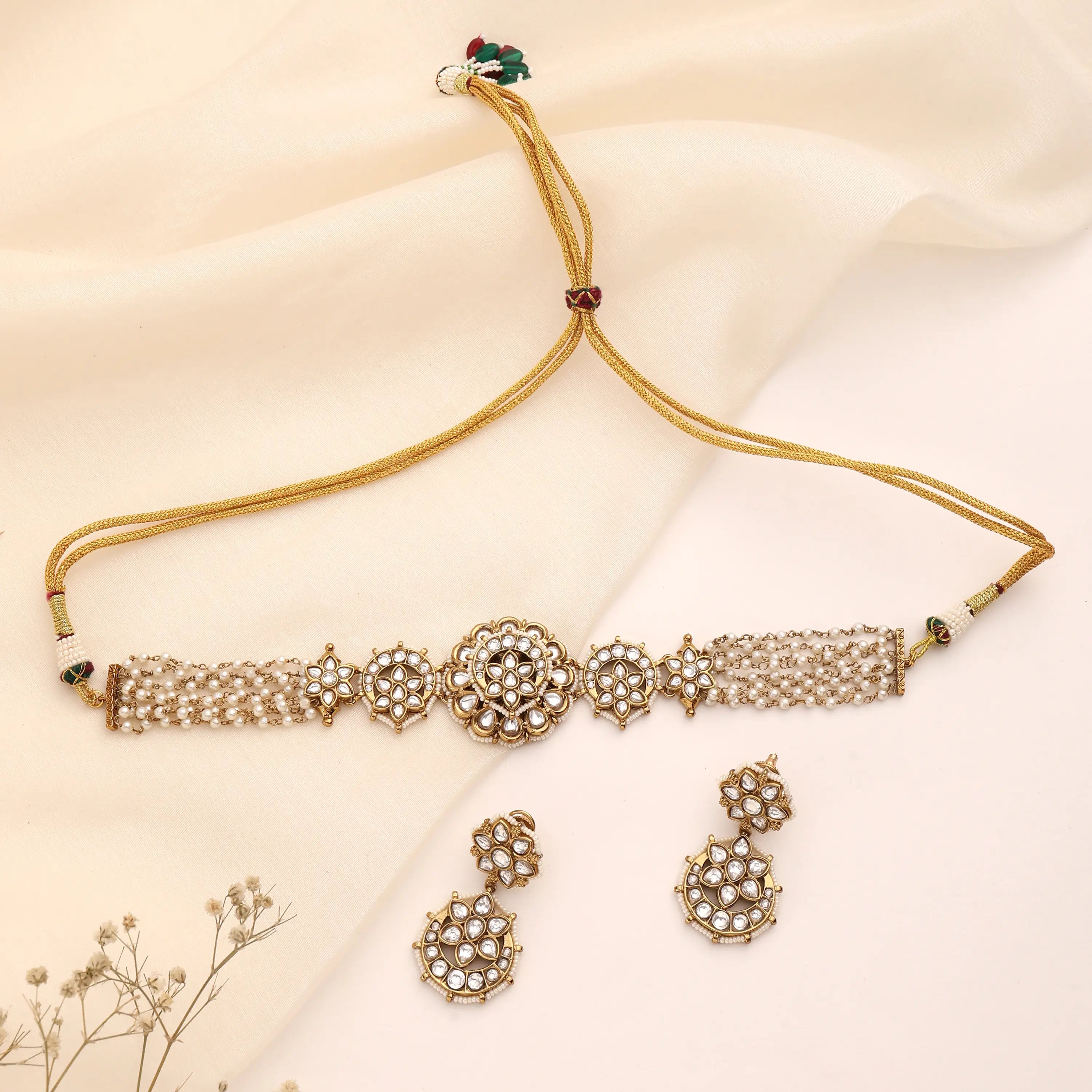 Kritika Floral Kundan Choker Set