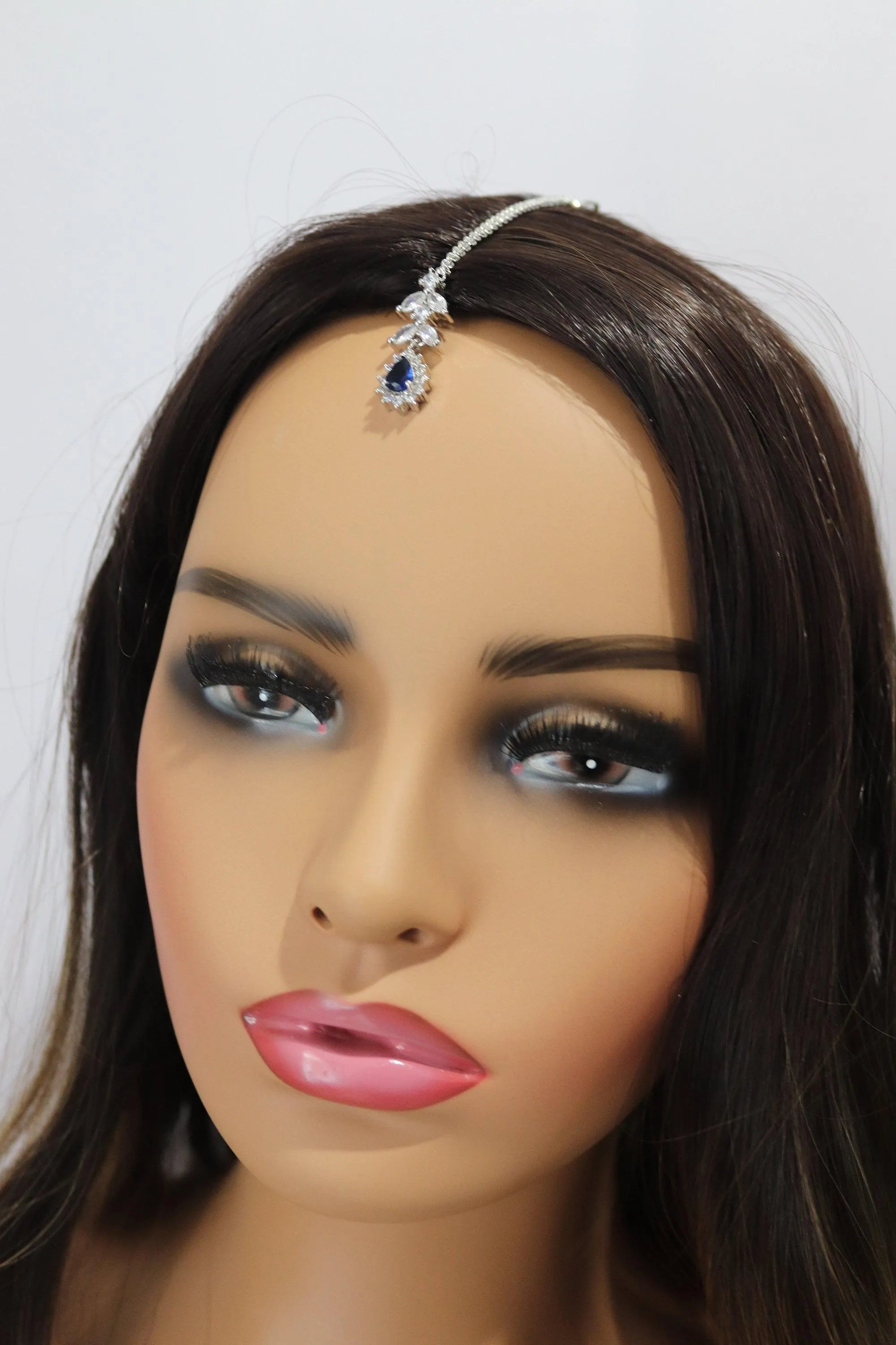 April Dainty Silver Diamond Maang tikka