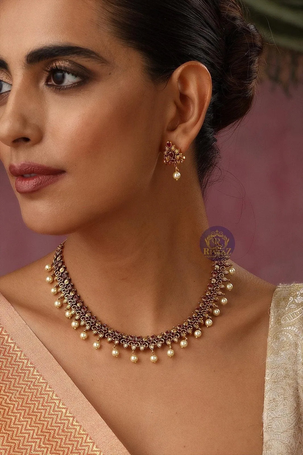 Antique Delicate Gold Necklace