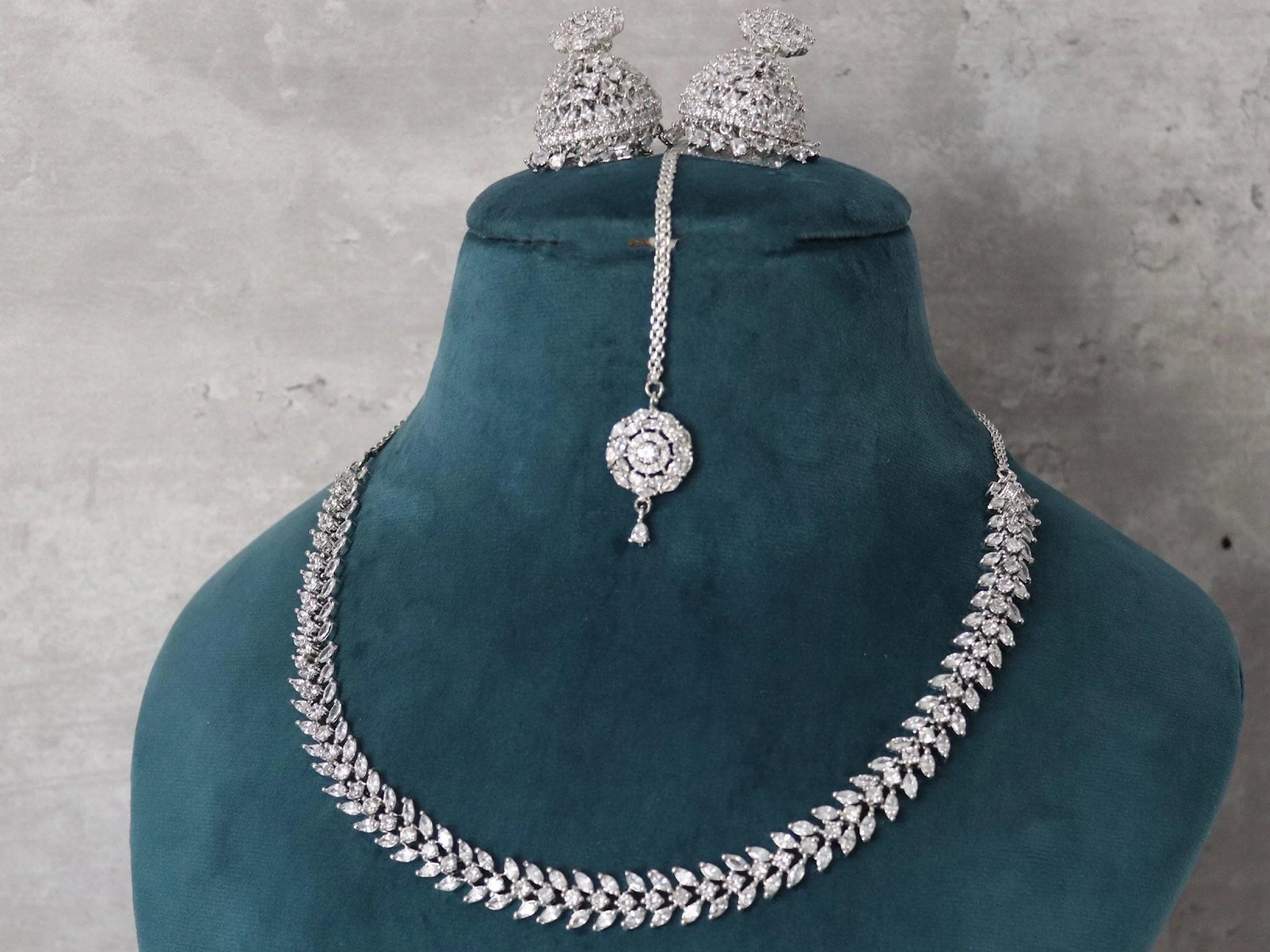 April White Diamond Necklace