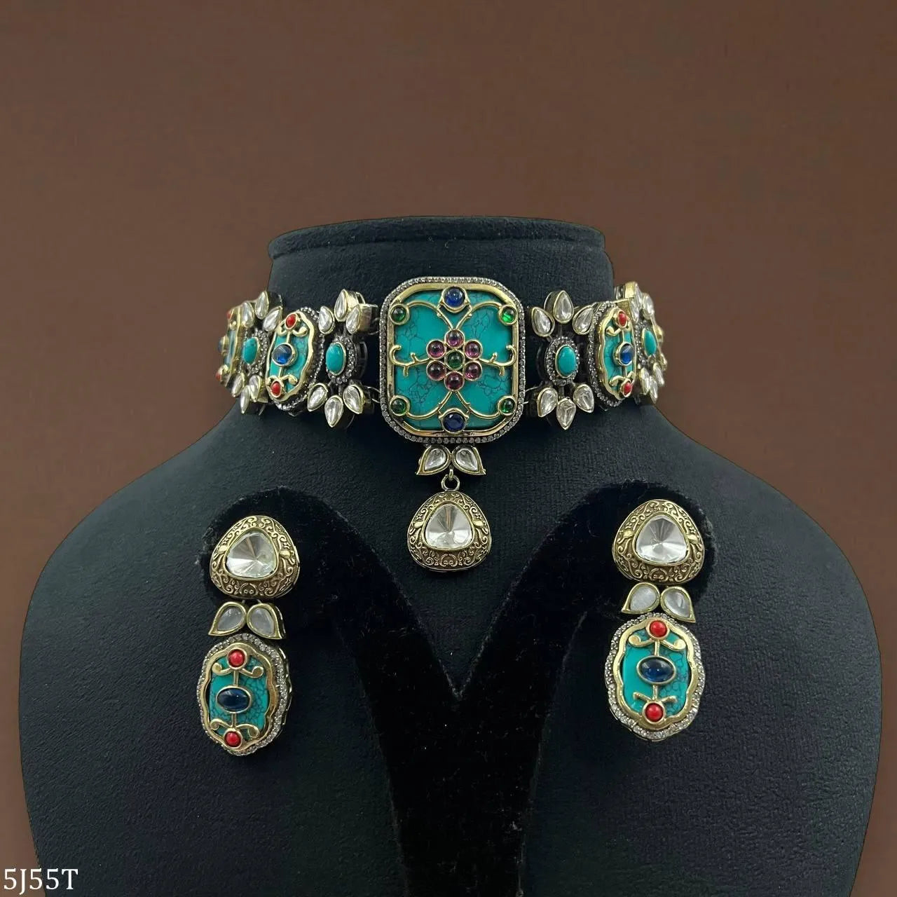 Aqua Nisha Kundan Choker