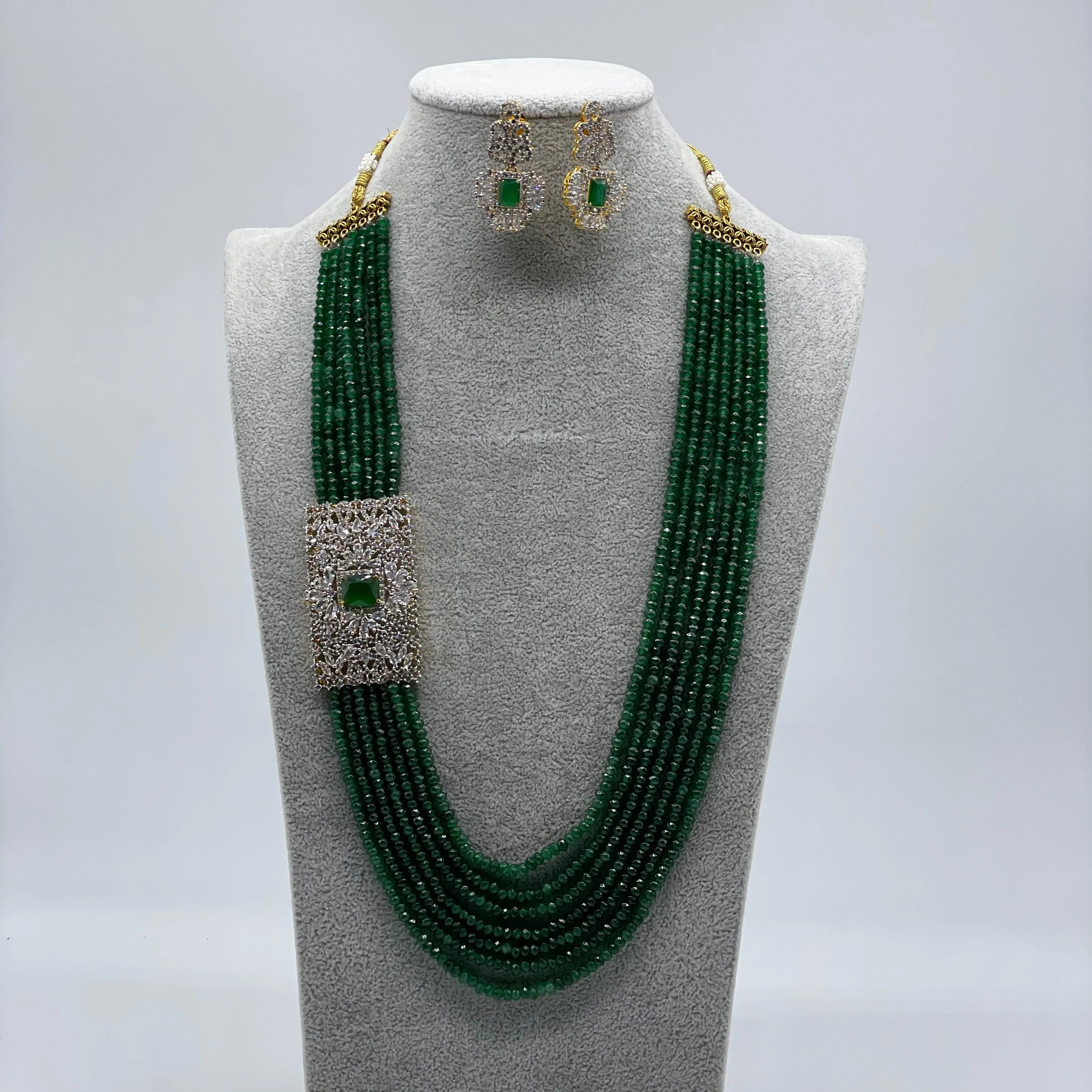 Emerald Victorian Long Necklace