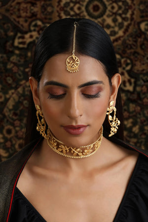 Gold Leaf Choker with earrings