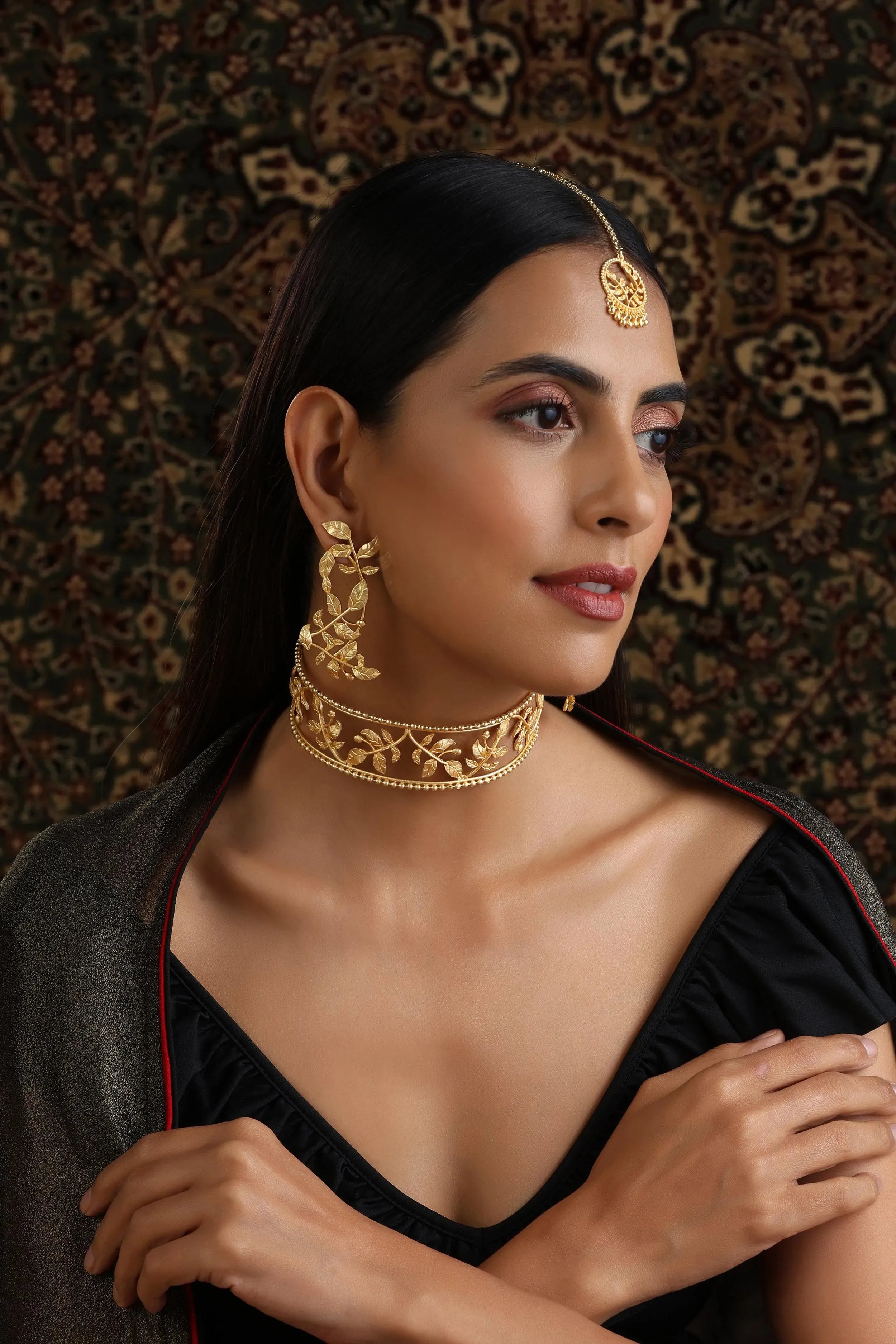 Gold Leaf Choker with earrings