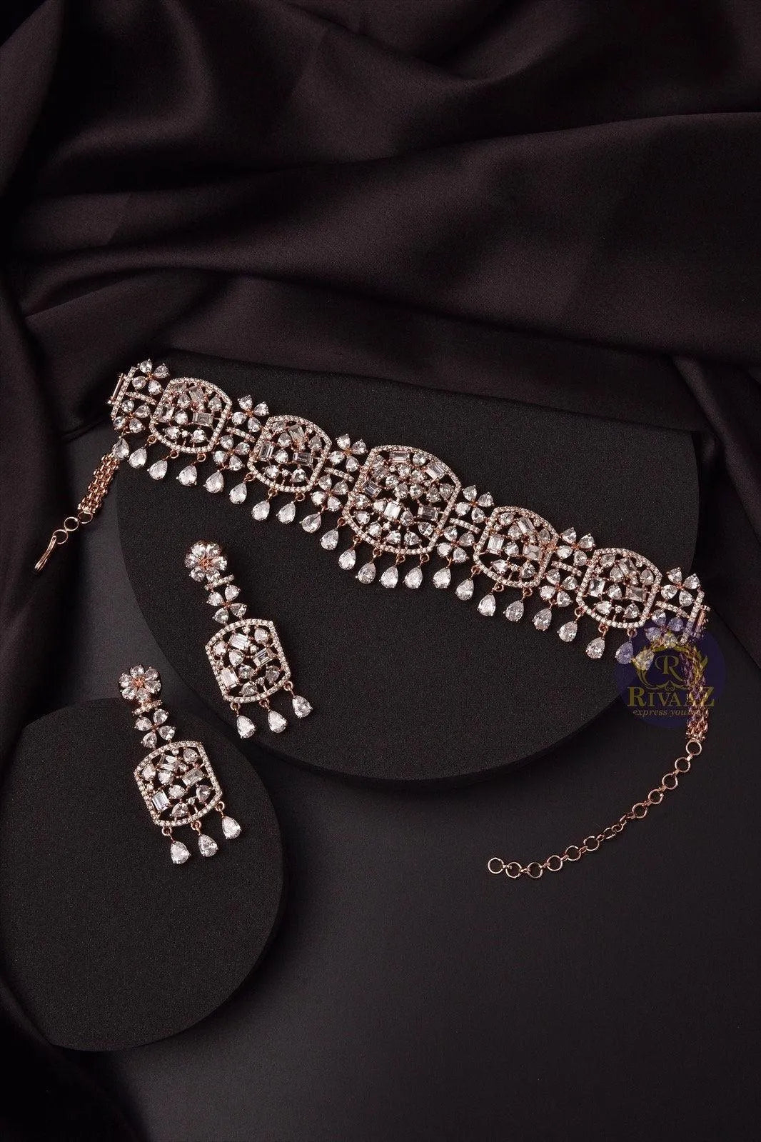 Liz Princess Cut Diamond Choker