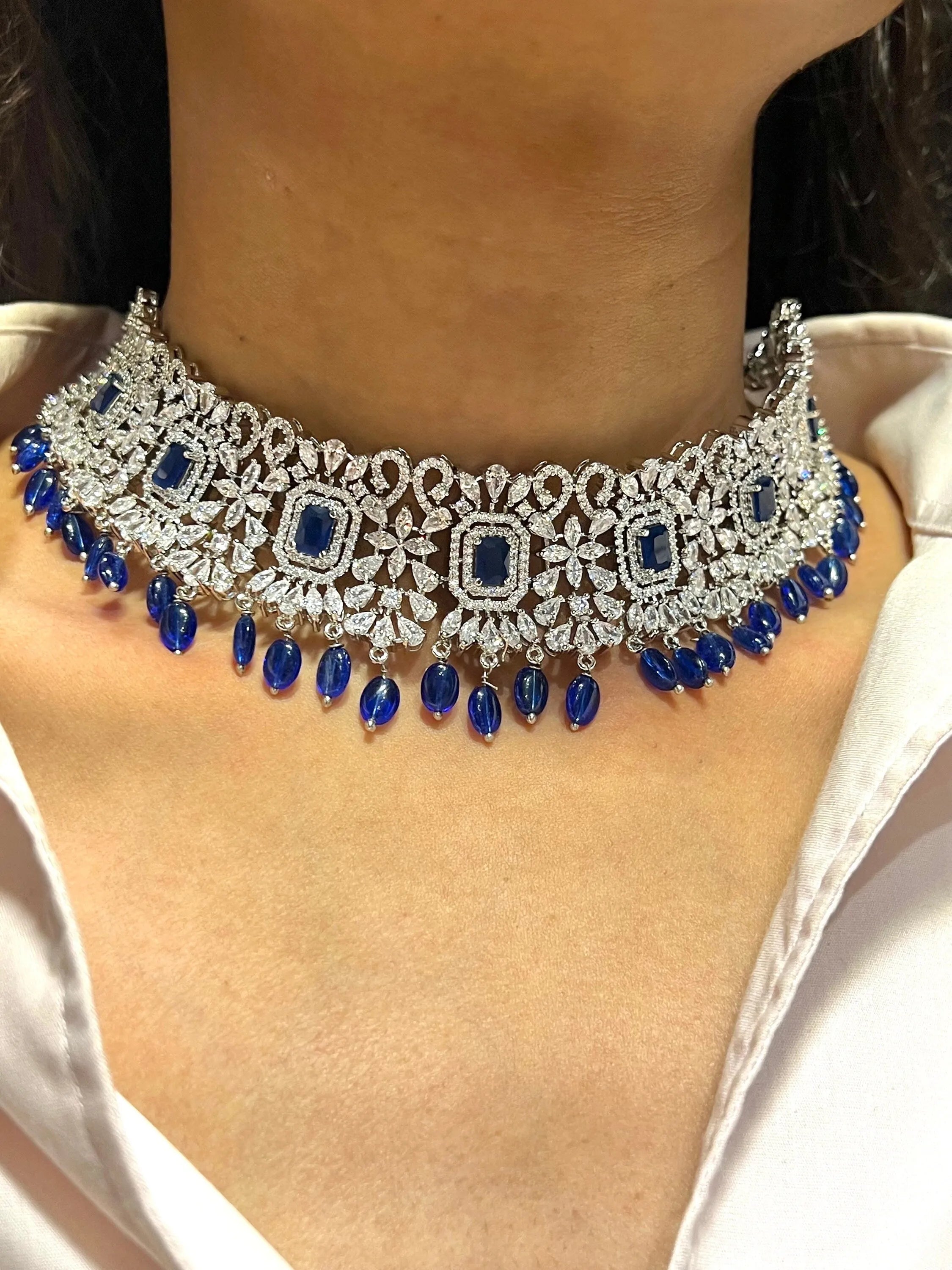Pari Blue Diamond Choker