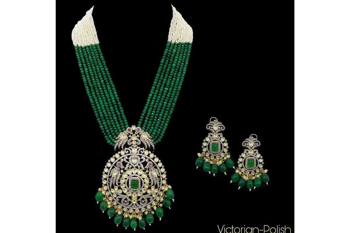 Rang Emerald Victorian Long Necklace