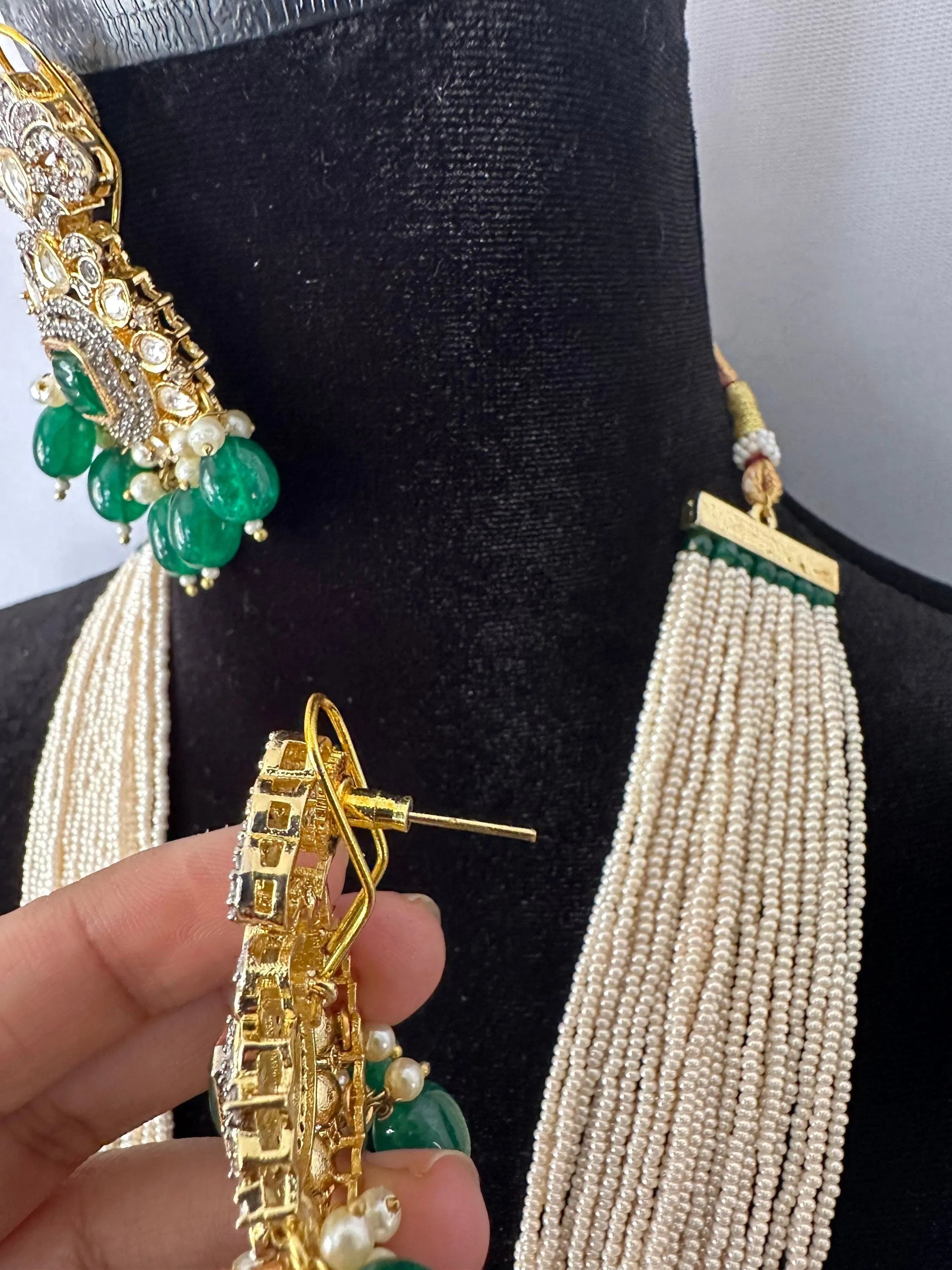 Rang Emerald Victorian Long Necklace