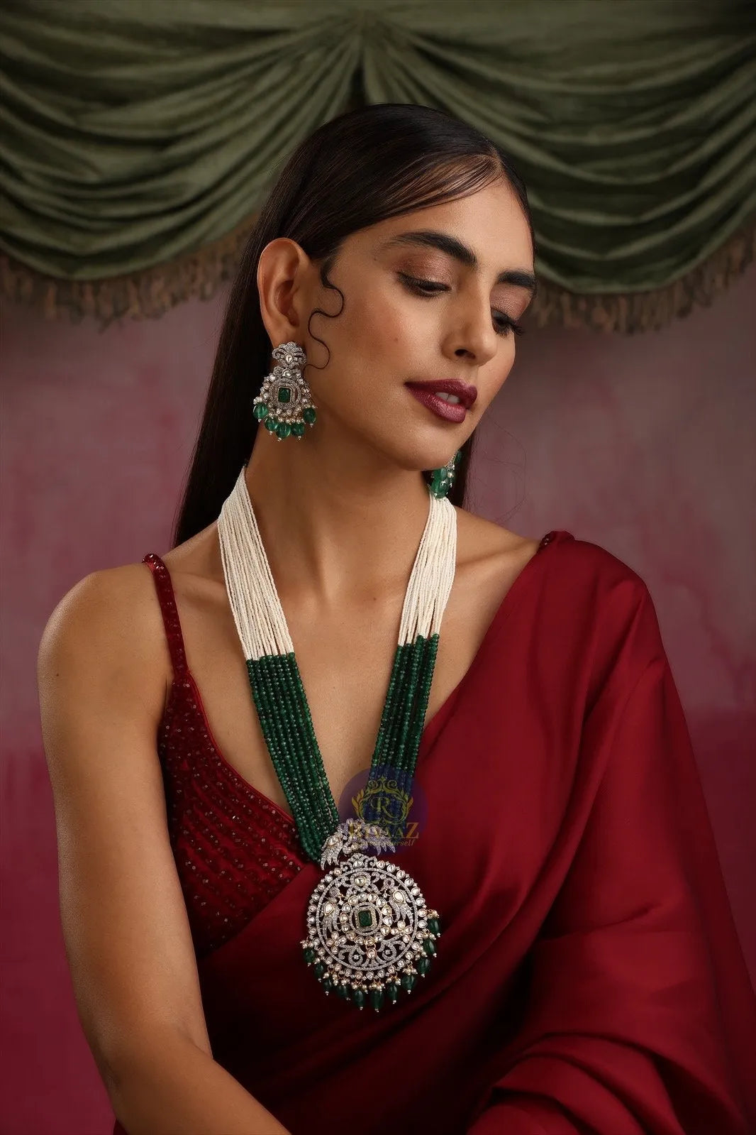 Rang Emerald Victorian Long Necklace