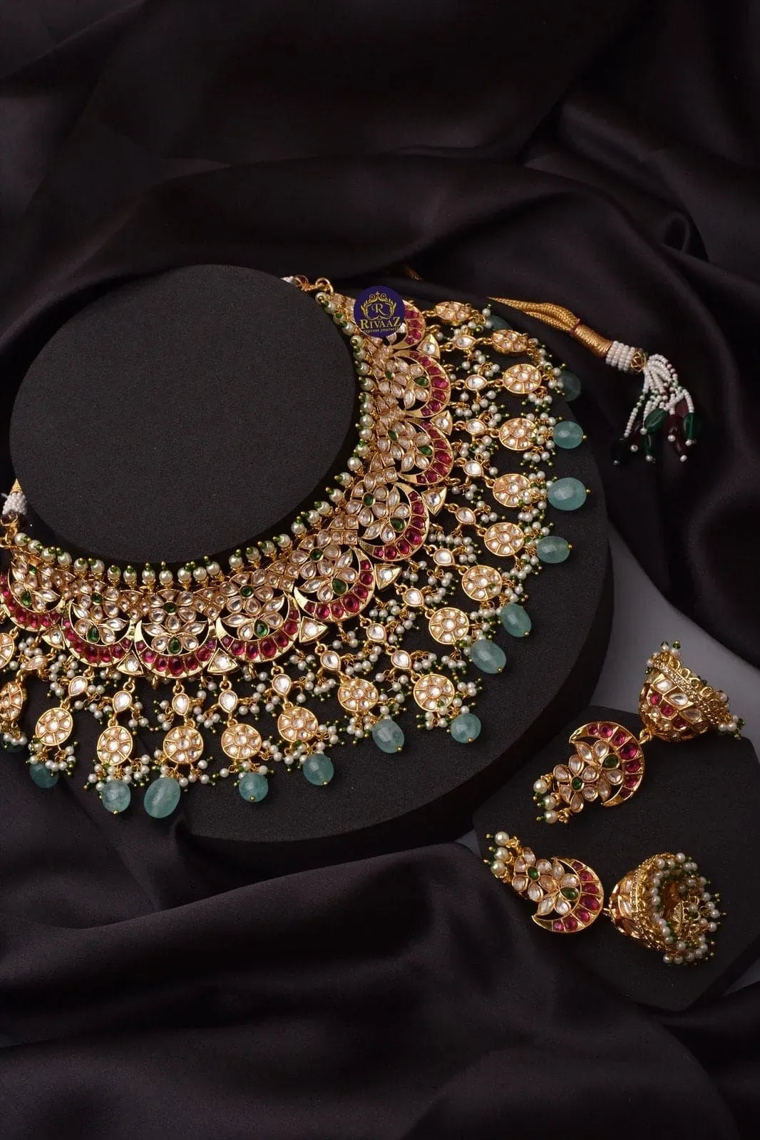 Vira Fine Uncut Kundan Set