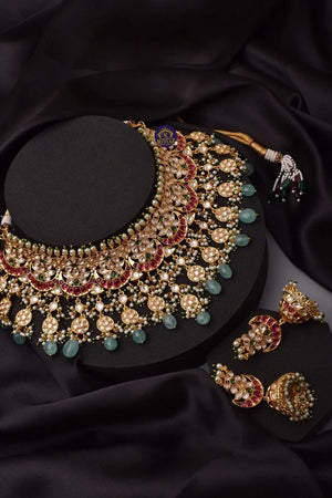 Vira Fine Uncut Kundan Set