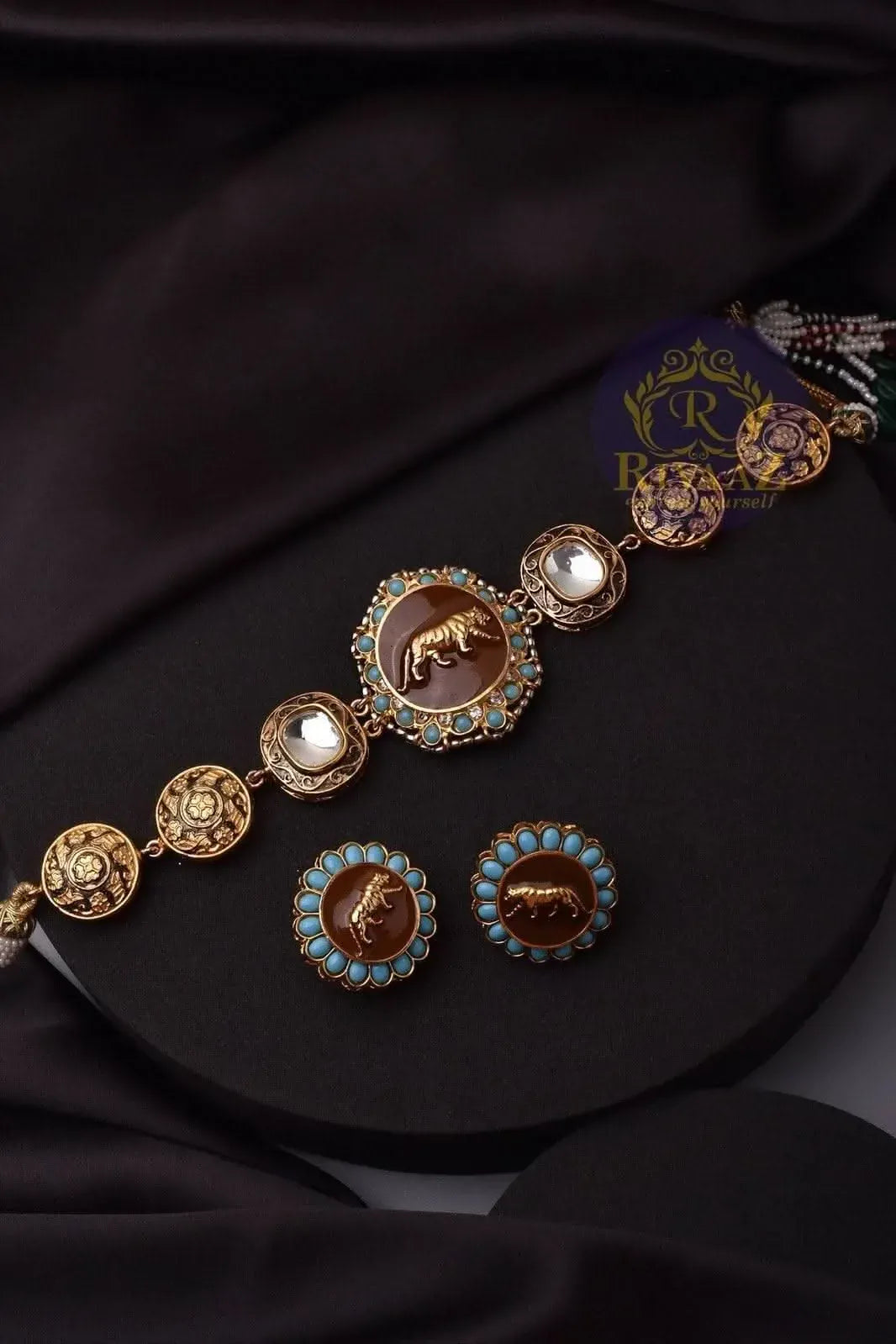 Pre Order Mona Sabya Inspired Kundan Choker (1 week)