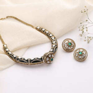 Rudra Green Kundan Hasli Set in Antique Finish with Earrings