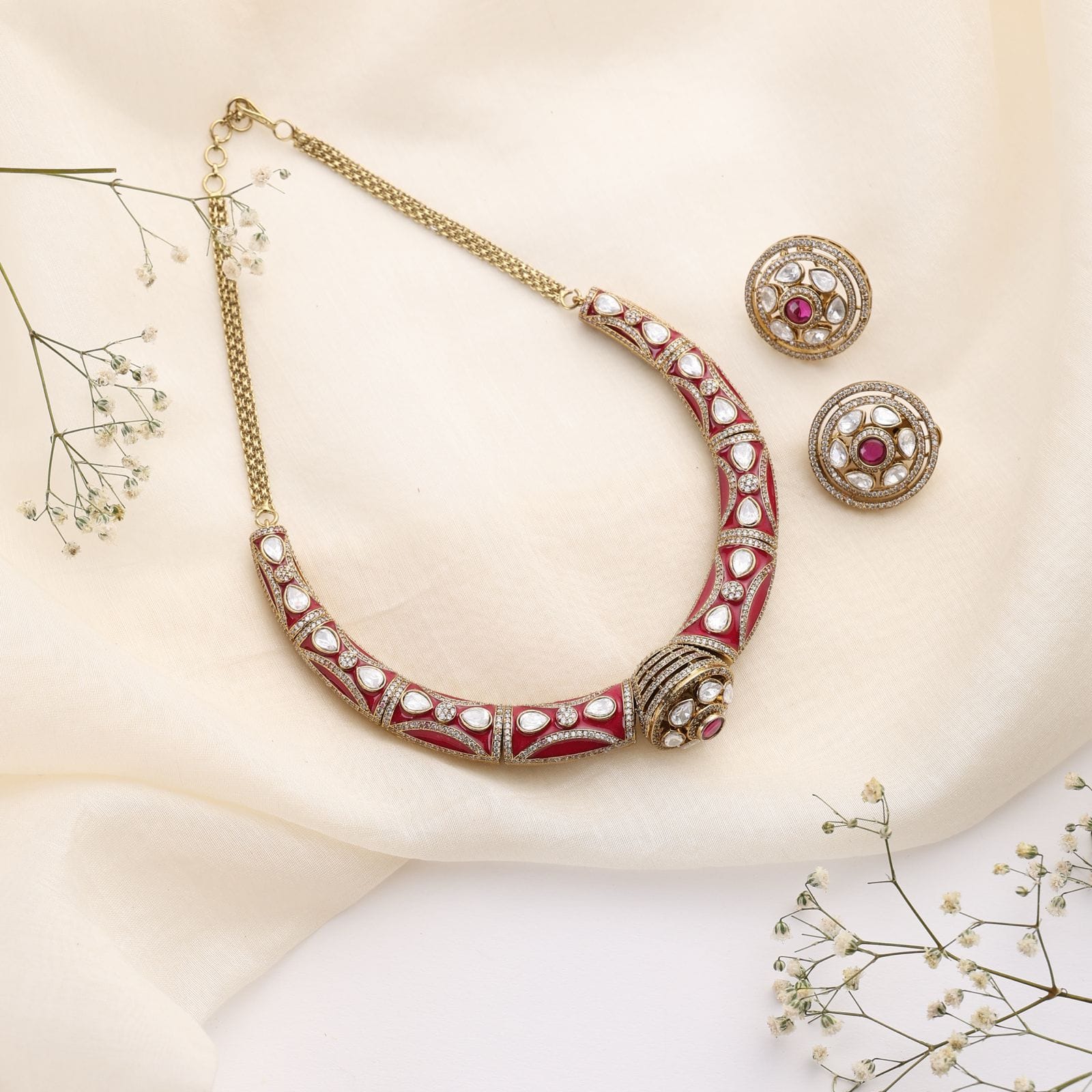 Rudra Rani Pink Kundan Hasli Set in Antique Finish with Earrings