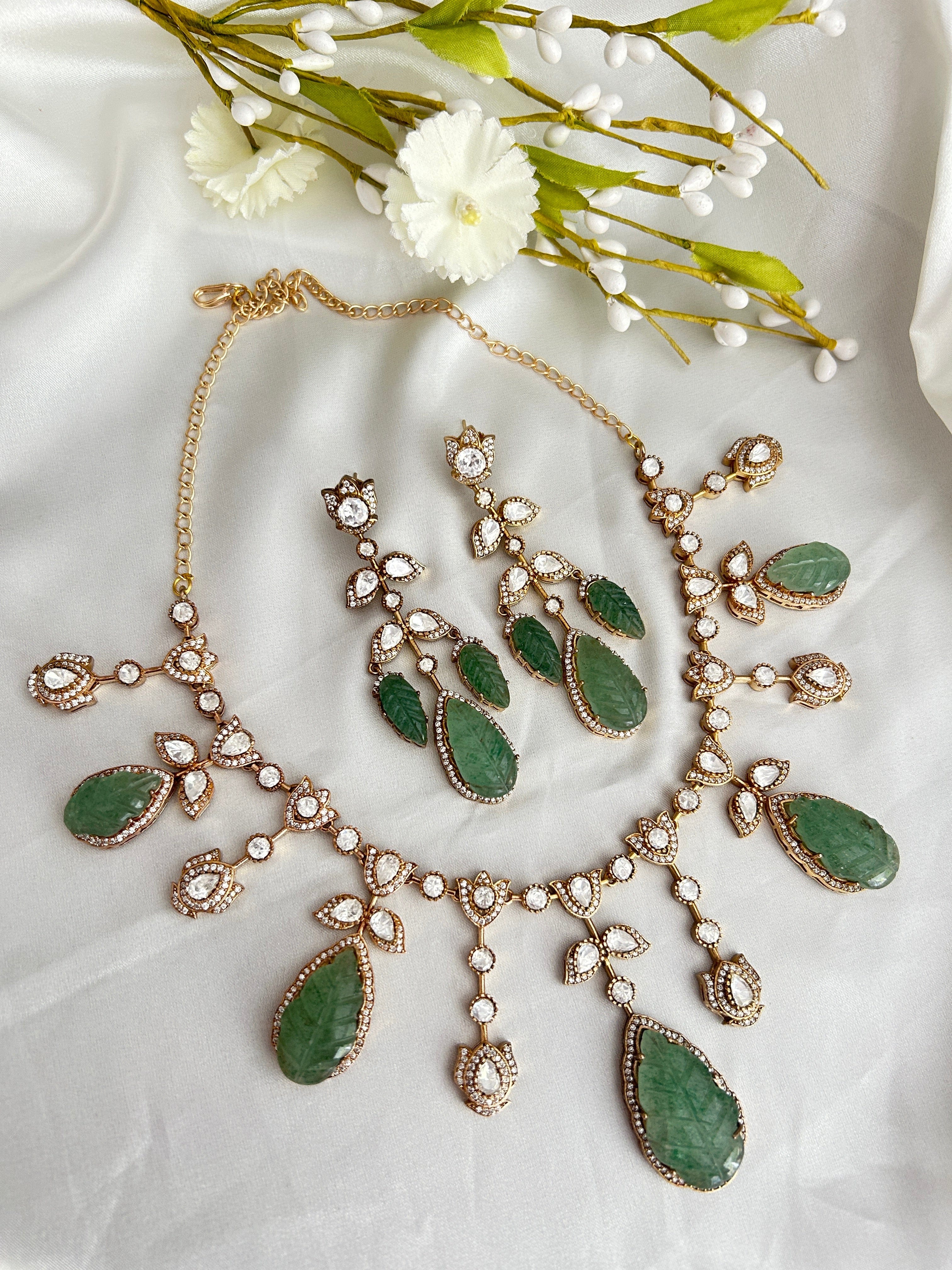 Shaz Carved Mint Set