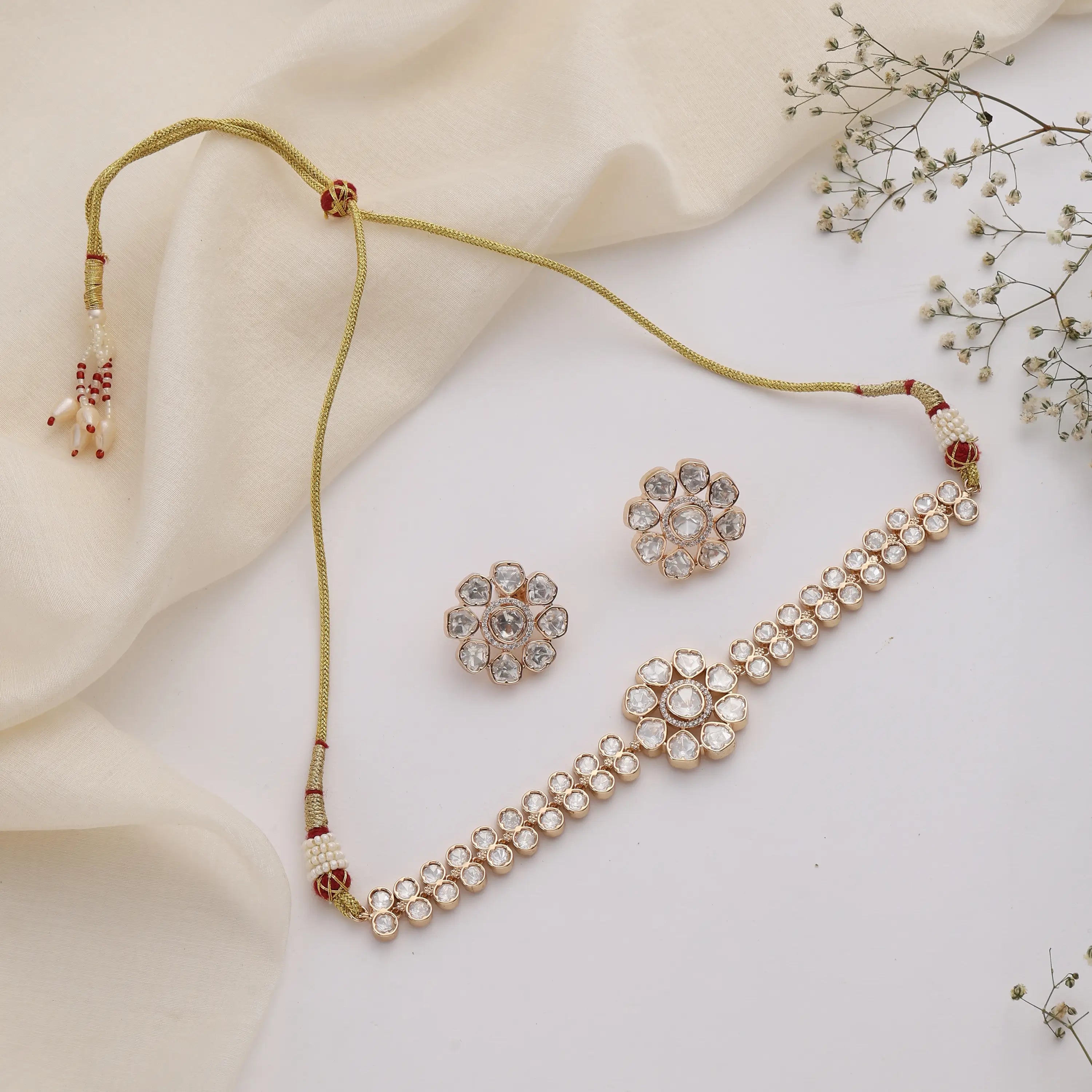 Sheesha Bloom Polki Choker Set – Delicate Floral Uncut Polki Necklace with Stud Earrings